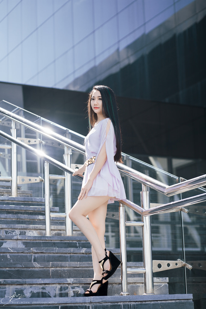 女职员:职场恋爱